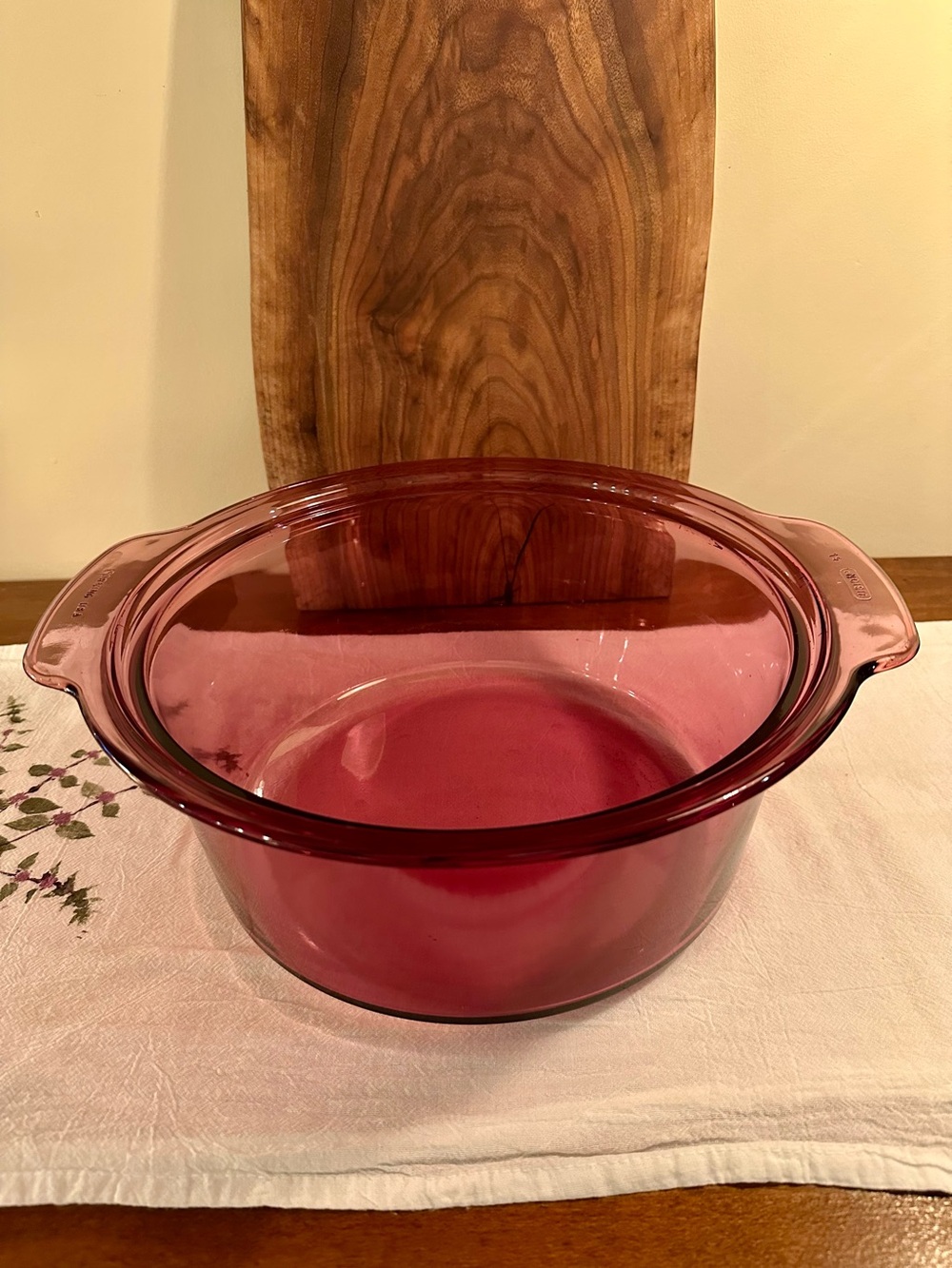 Corning Ware Visions 5 L Cranberry Glass Dutch Oven Stock Pot No Lid 12" Diam